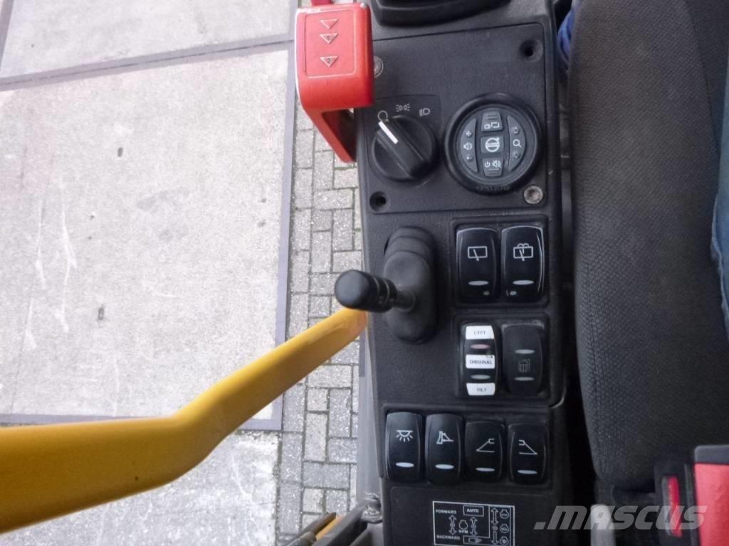 Volvo EW 210 D Wielgraafmachines