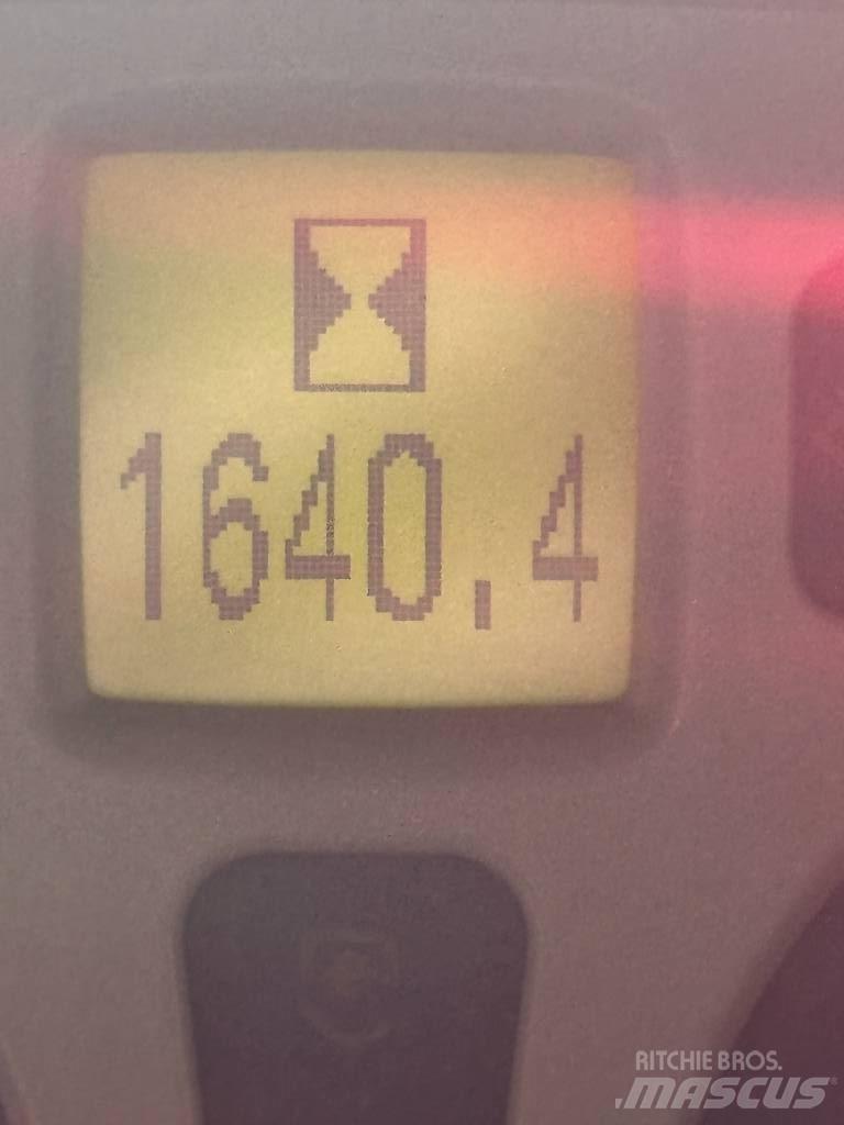 New Holland T 5040 Tractoren