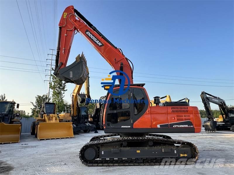 Doosan DX 225 LCA Rupsgraafmachines