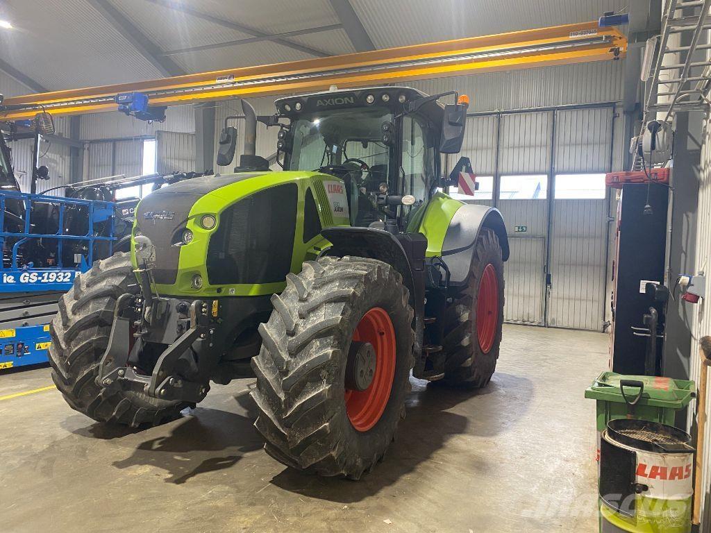CLAAS Axion 930 Tractoren