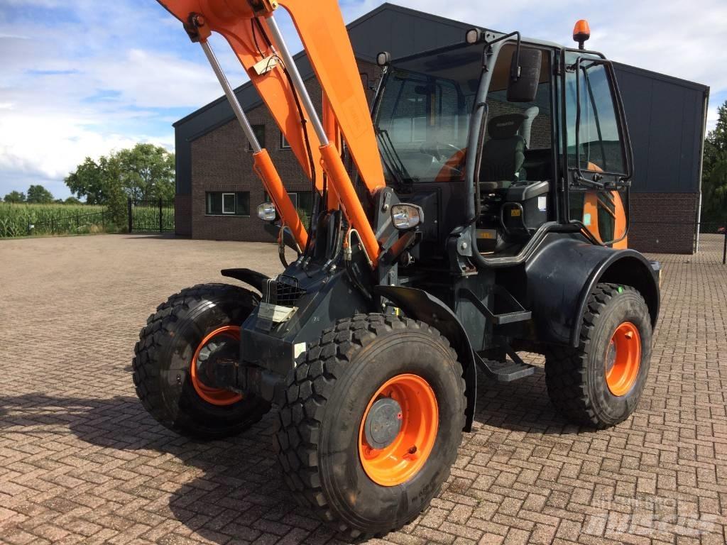 Komatsu WA100 M-7 Wielladers