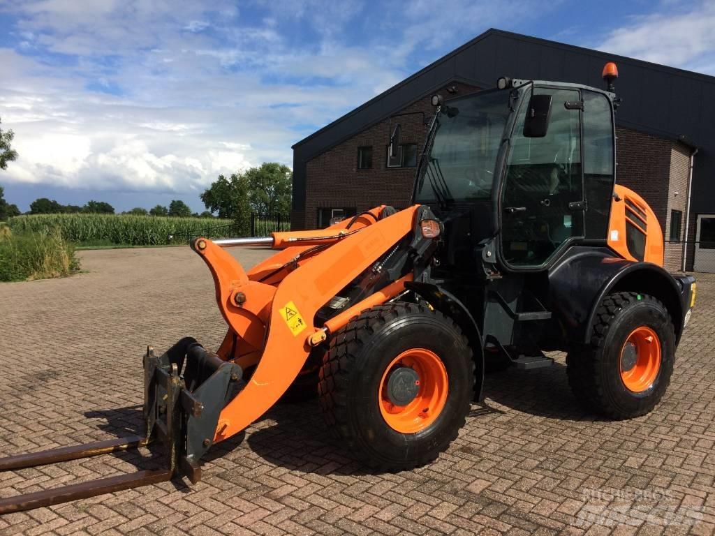 Komatsu WA100 M-7 Wielladers