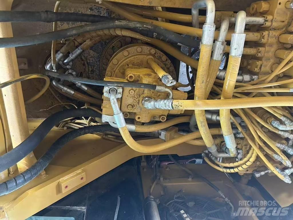 CAT 329 D L Rupsgraafmachines