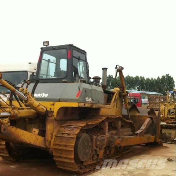 Komatsu d155a-3 Rupsdozers
