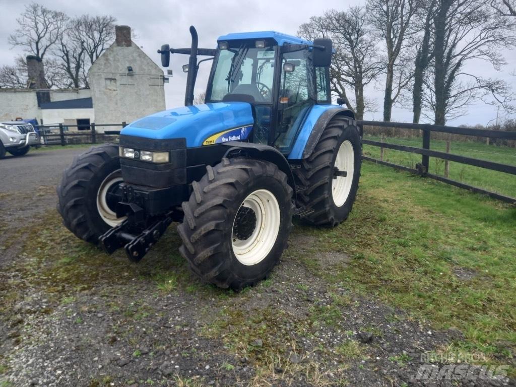 New Holland TM 165 Tractoren