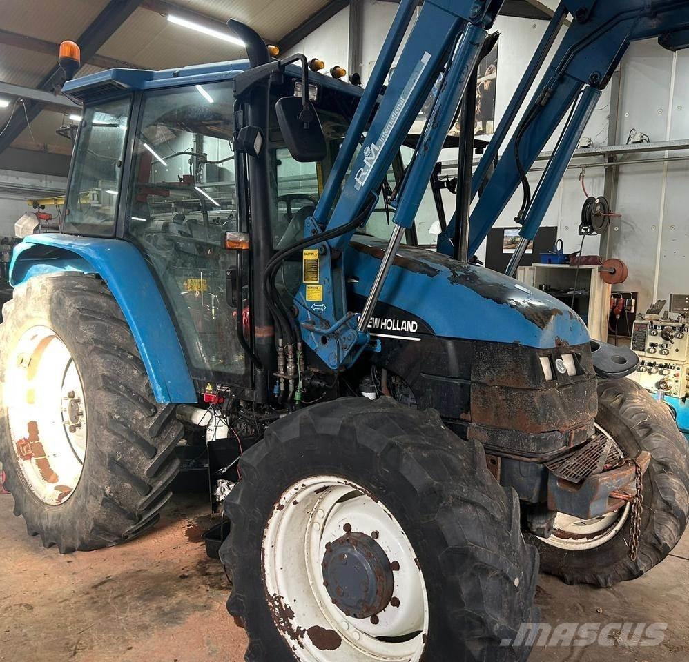 New Holland TS 90 Tractoren