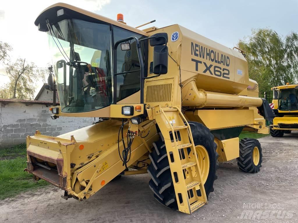 New Holland TX 62 Maaidorsmachines