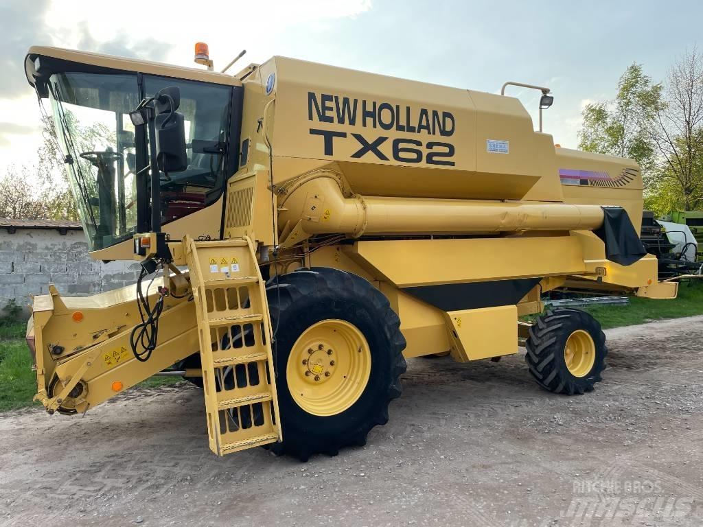 New Holland TX 62 Maaidorsmachines