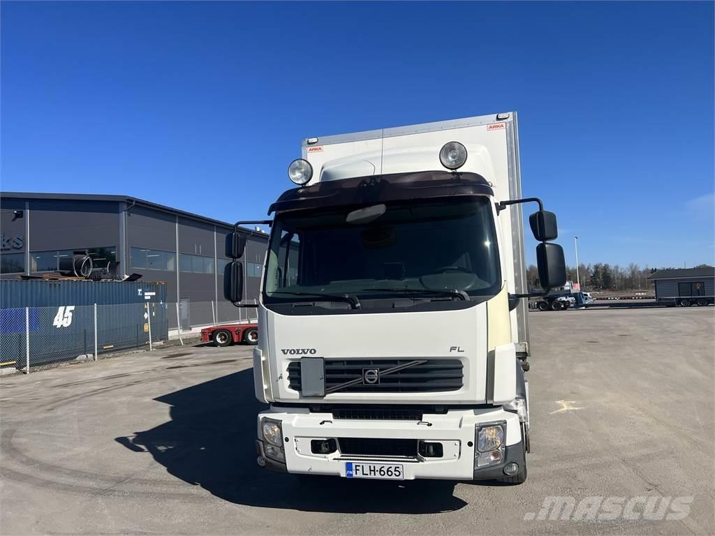 Volvo FL 240 4X2 Bakwagens met gesloten opbouw