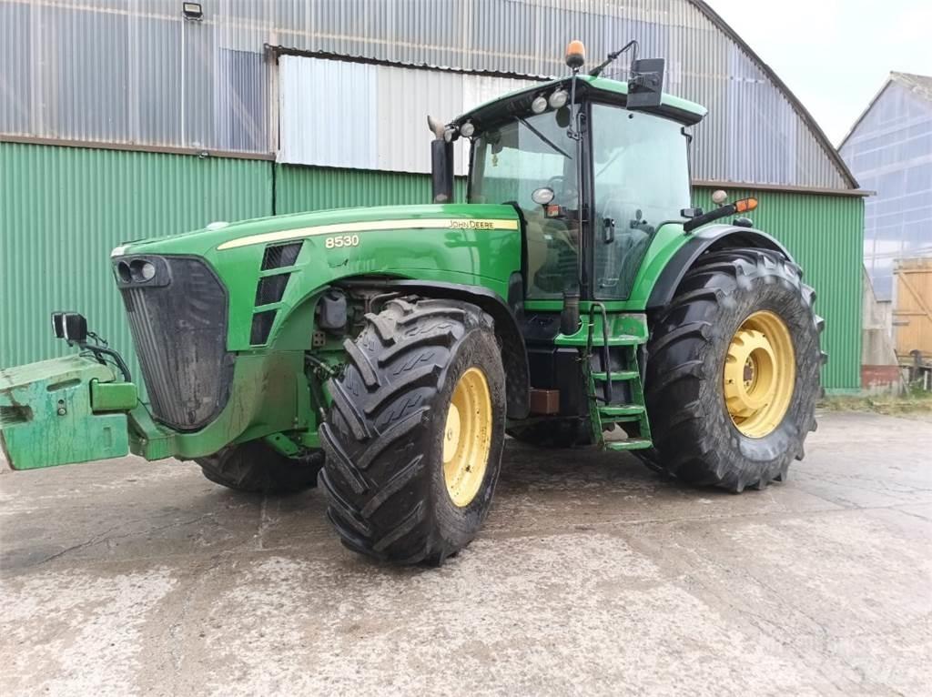 John Deere 8530 Tractoren