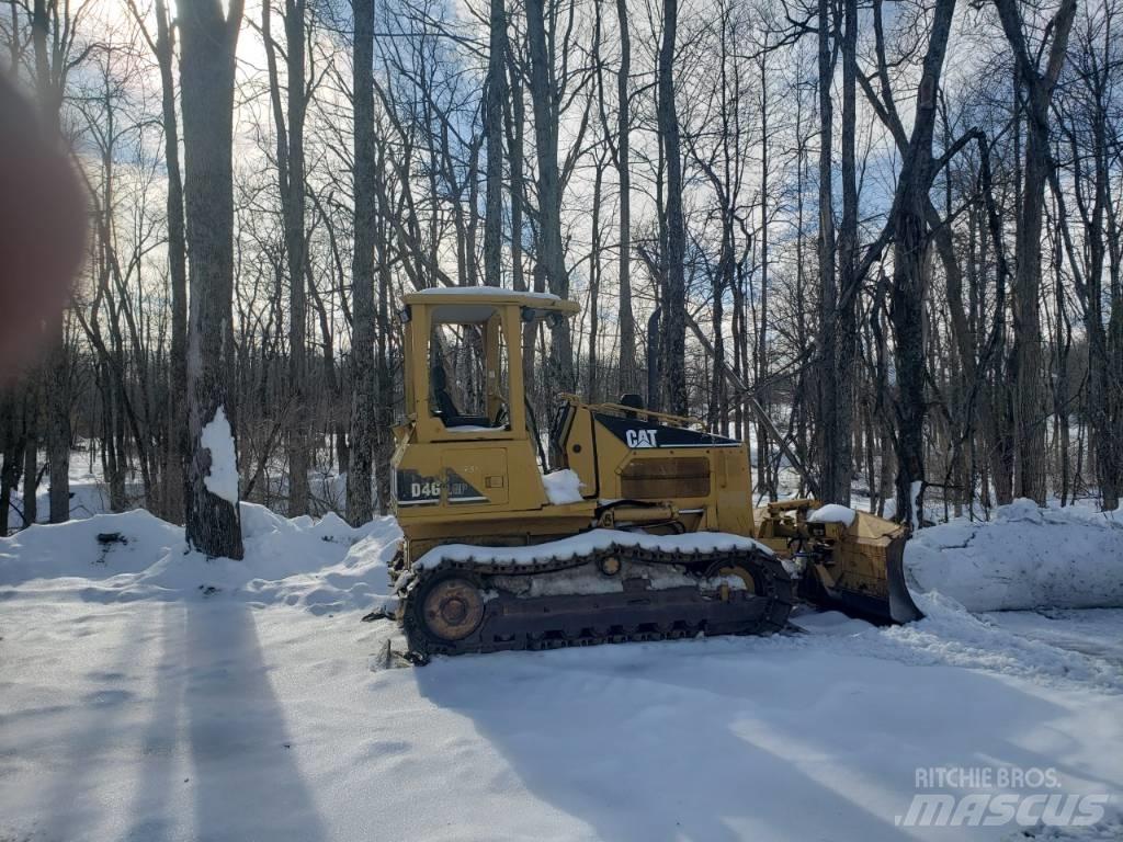 CAT D 4 G Rupsdozers