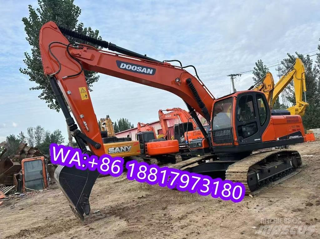 Doosan DX 225 LC Rupsgraafmachines