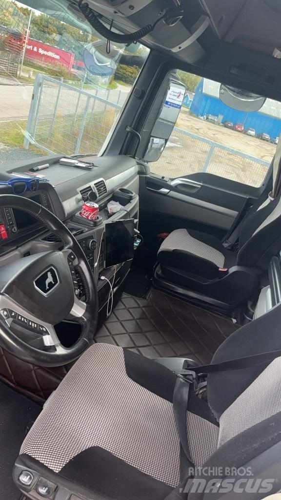 MAN TGX 35.510 Vrachtwagen met containersysteem