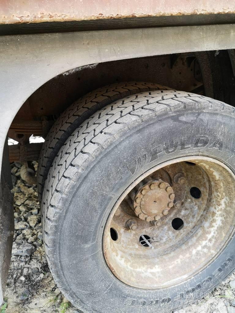 Iveco ML 80 E Platte bakwagens