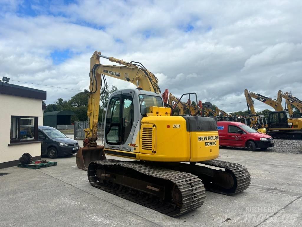 New Holland E 135 SR Rupsgraafmachines