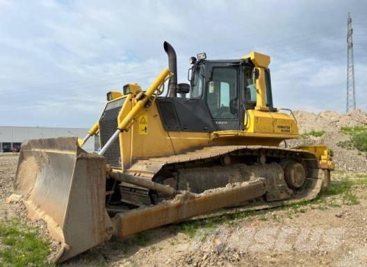 Komatsu D 65 PX-15 Rupsdozers