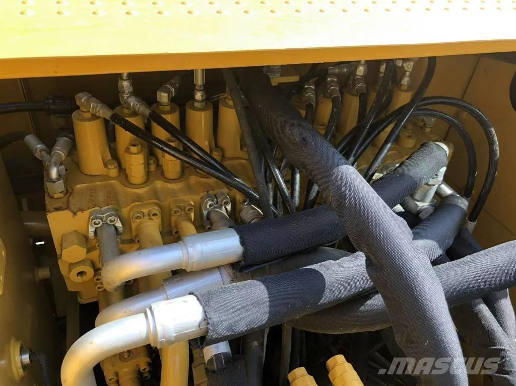 CAT 320D Rupsgraafmachines