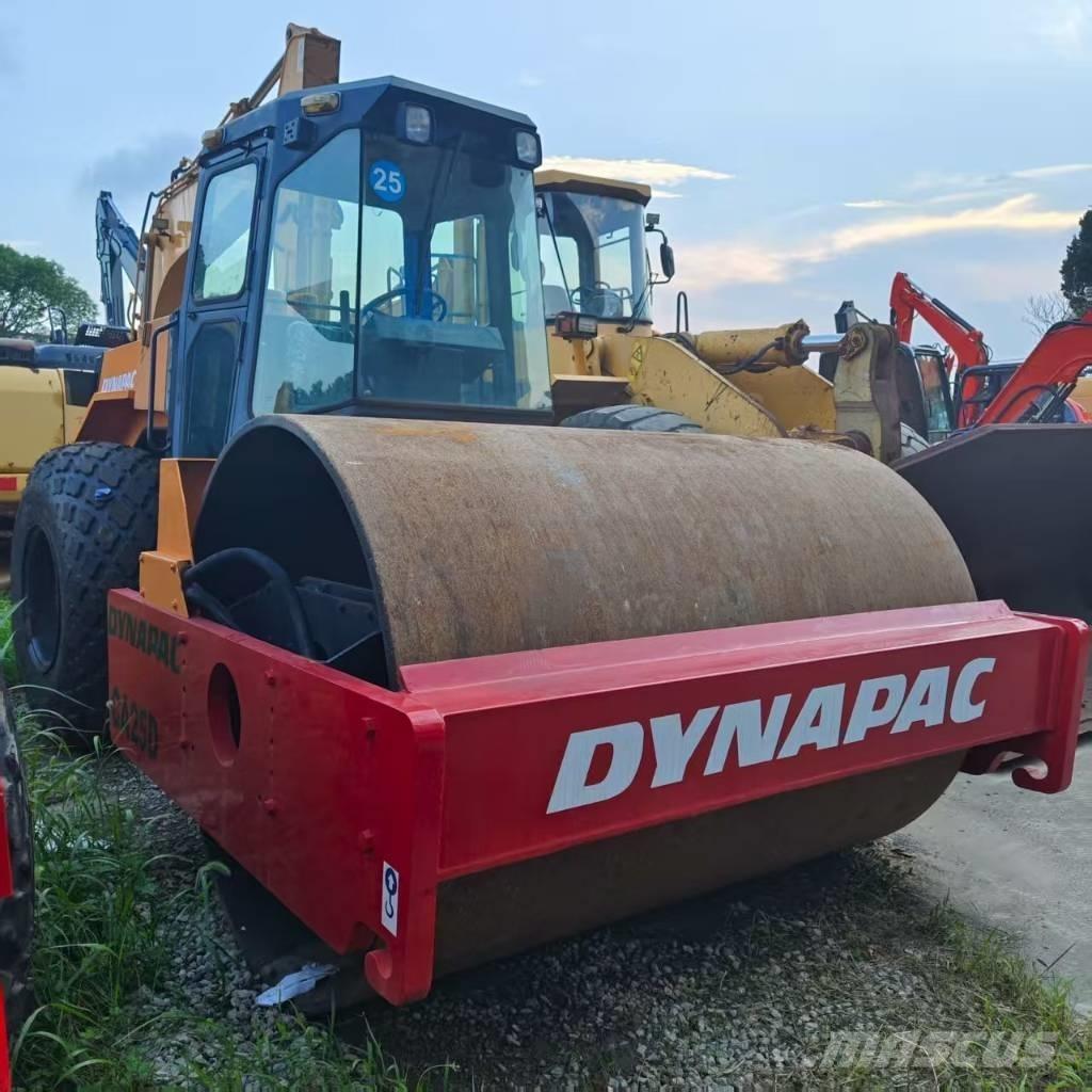 Dynapac CA 25 D Trilrolwalsen