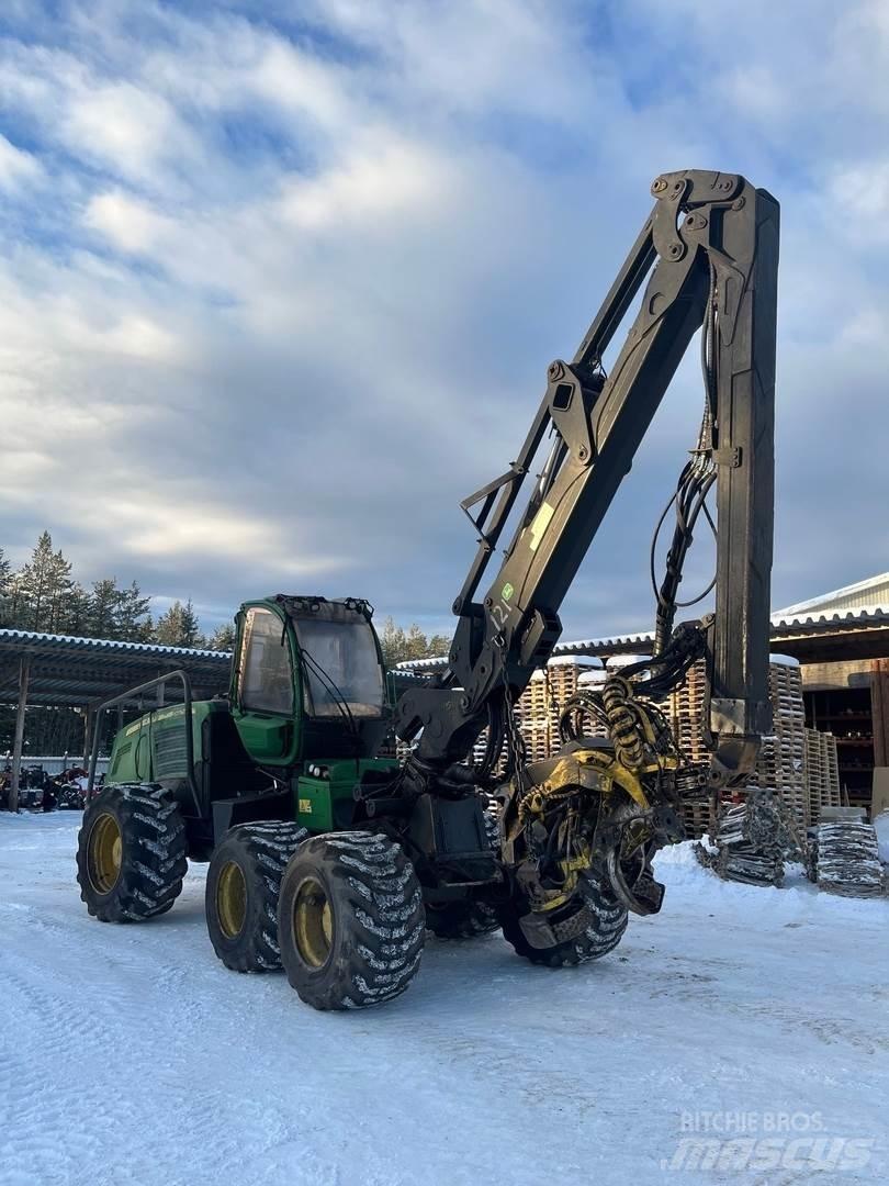 John Deere 1270E Harvesters