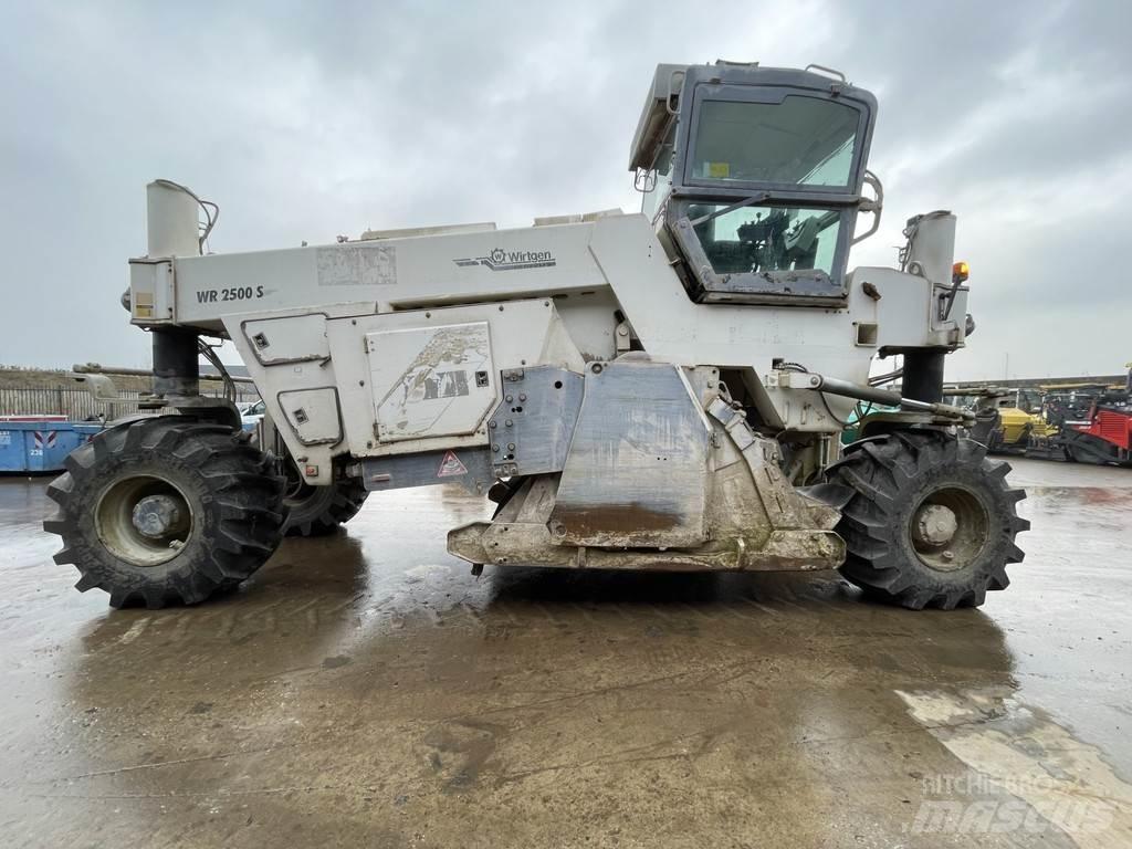 Wirtgen WR 2500S Asfalt recyclers