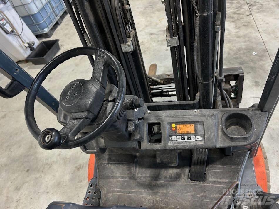 Toyota 8 FBMT 16 Elektrische heftrucks