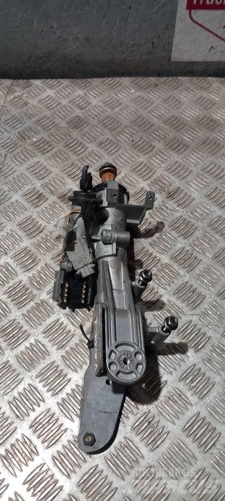 Volvo FH 12   1061138 Cabine en interieur