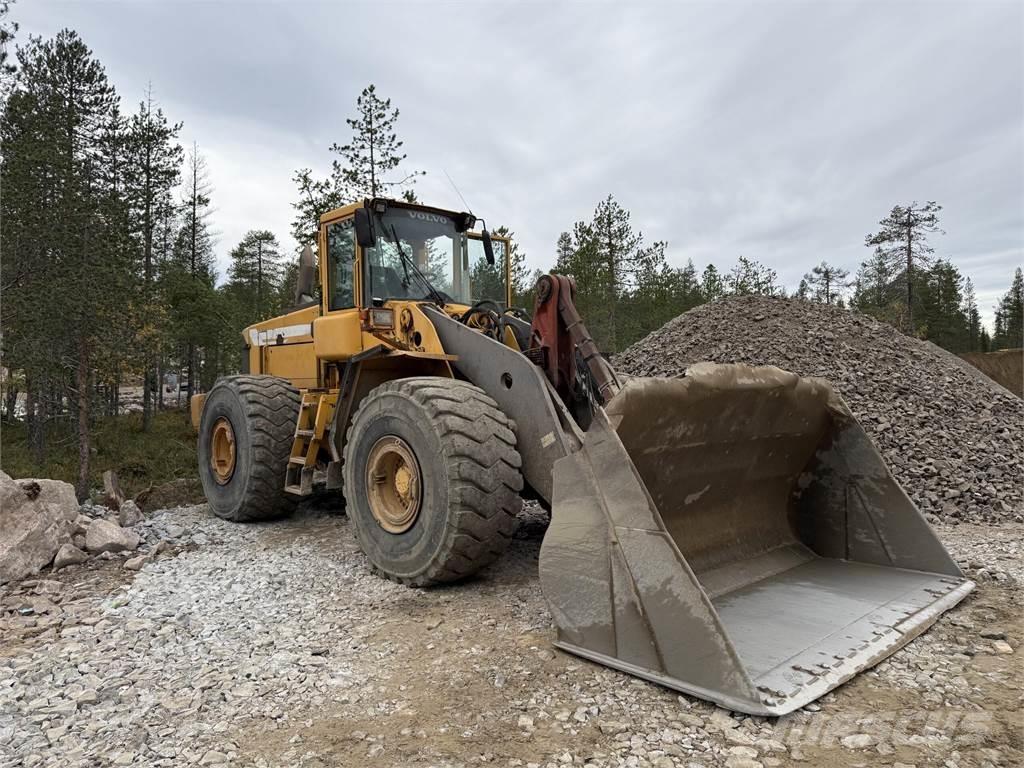 Volvo L220D Wielladers