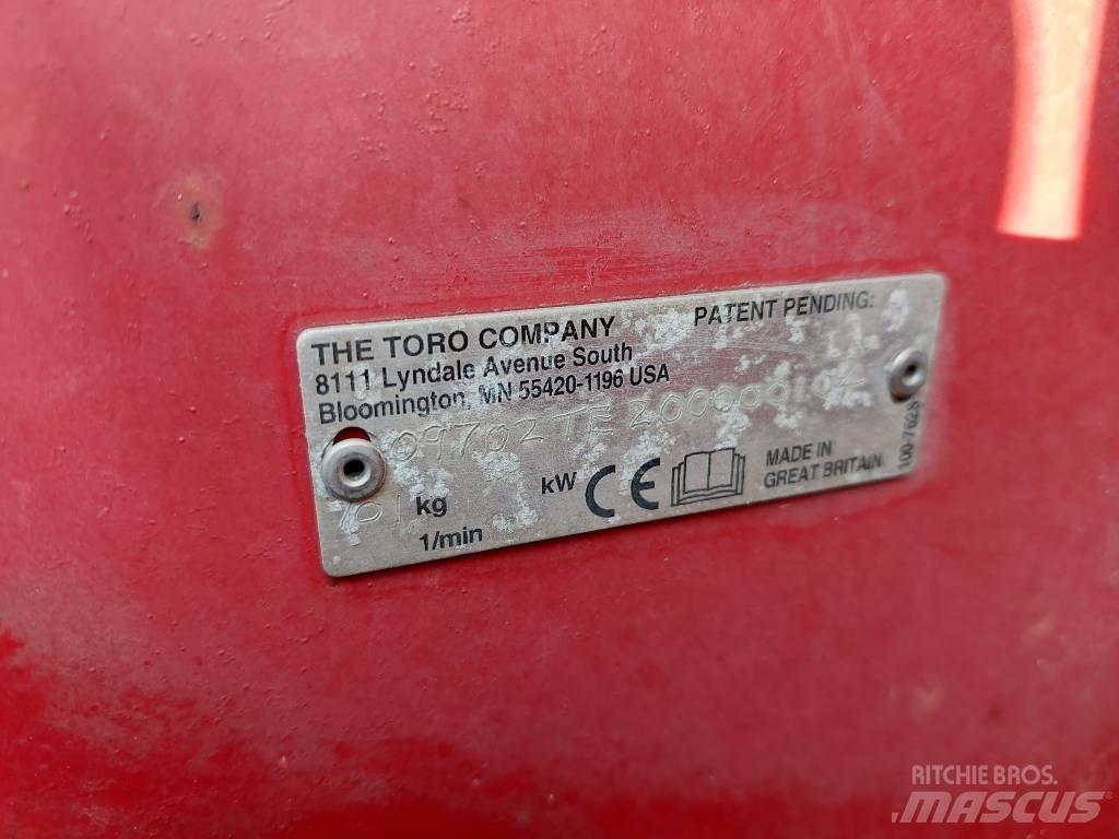 Toro Procore 880 Luchtbrekers en verticuteerders