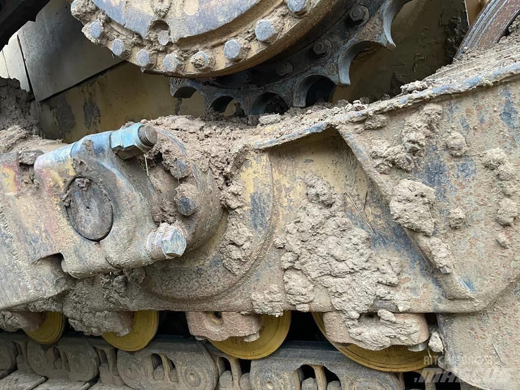 CAT D 6 T XL Rupsdozers