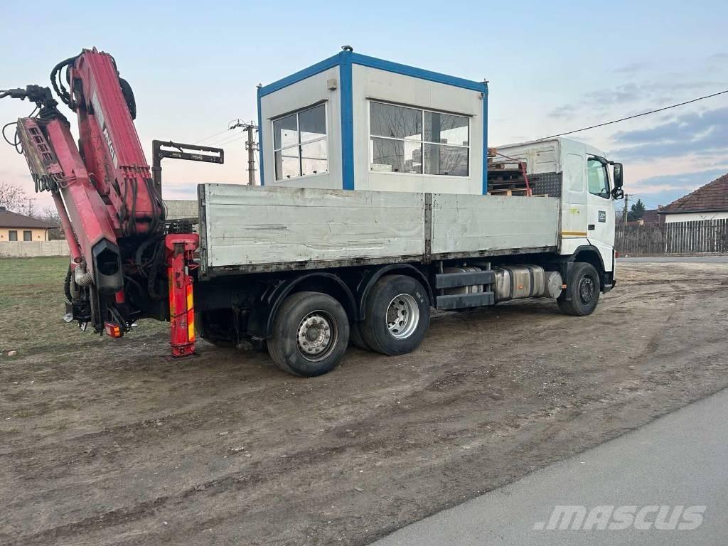 Volvo FH 12 Vlakke laadvloer met kraan