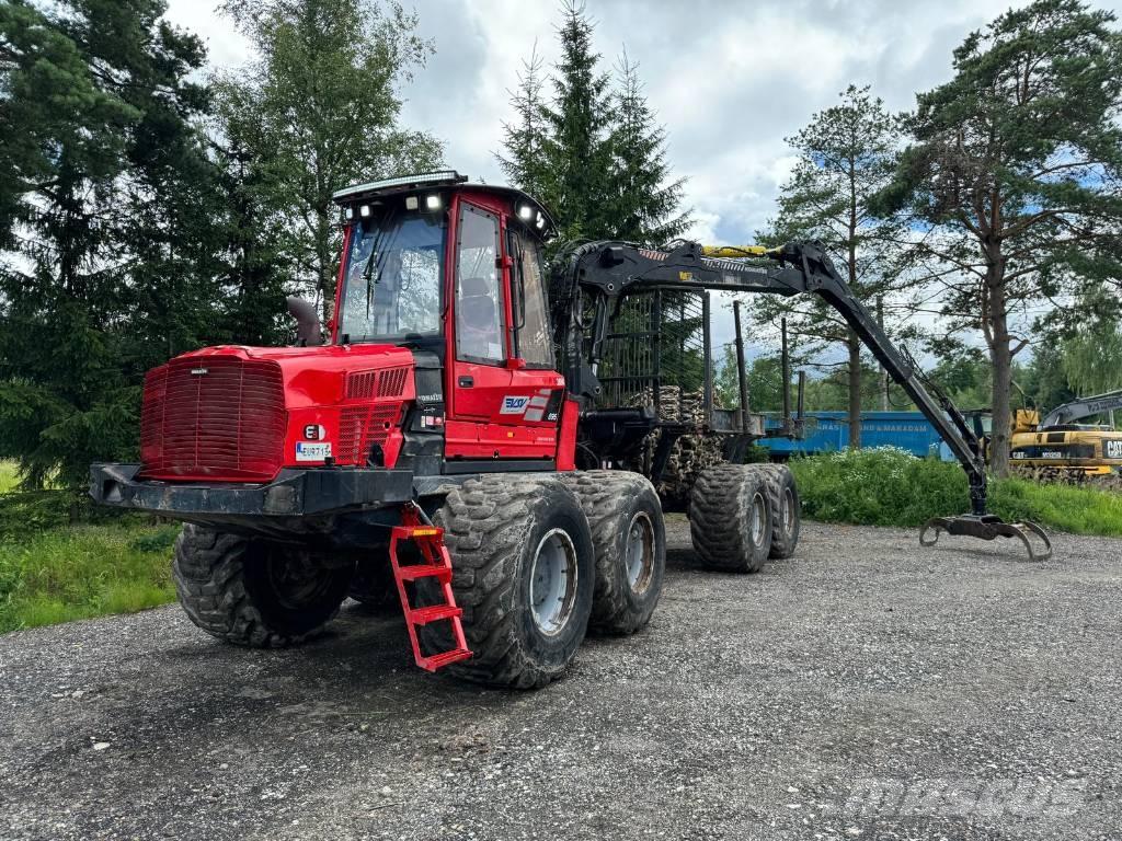 Komatsu 895 Uitrijwagens
