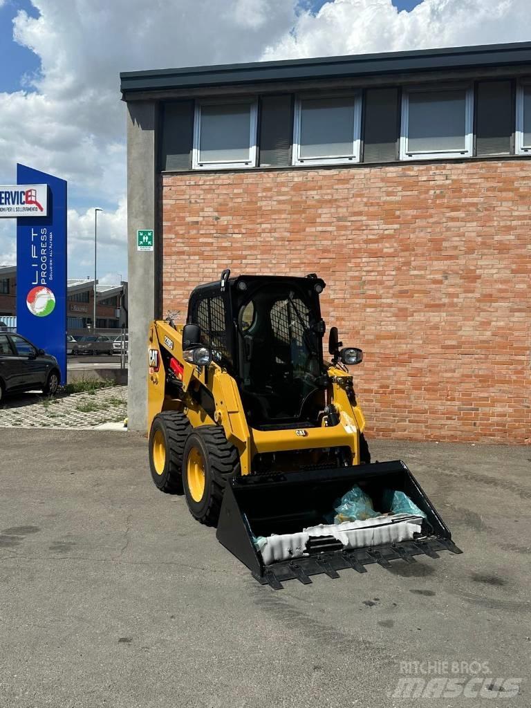 CAT 226D3 Schrankladers