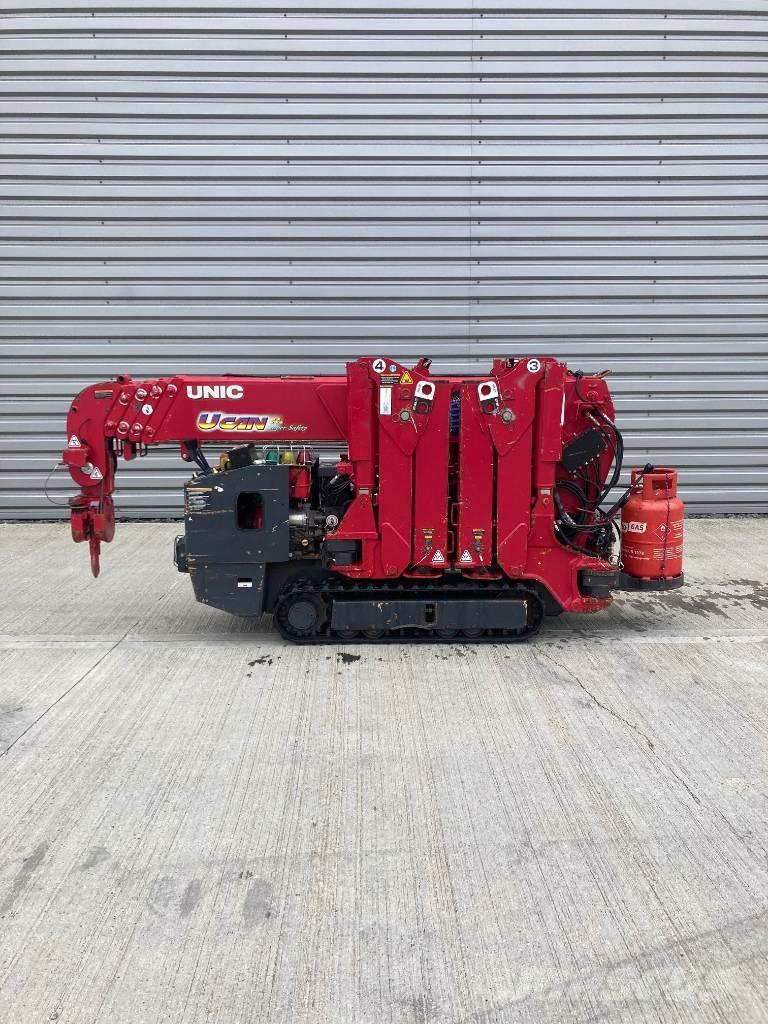 Unic URW-295 Minikranen