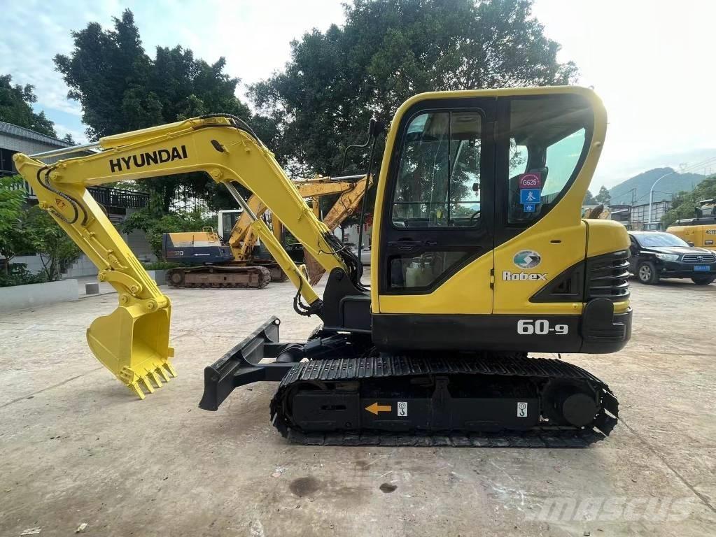 Hyundai R60-9 Rupsgraafmachines