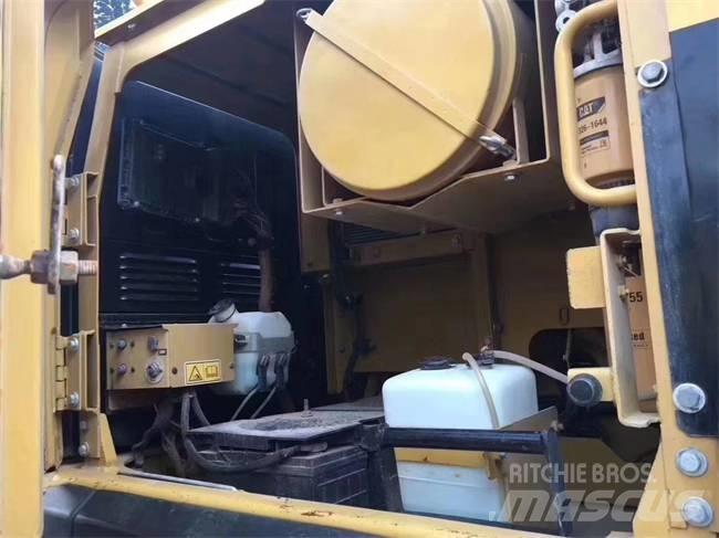 CAT 345 D L Rupsgraafmachines