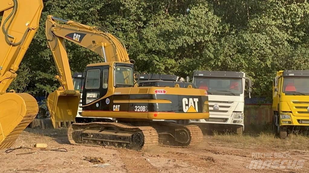 CAT 320 B Rupsgraafmachines