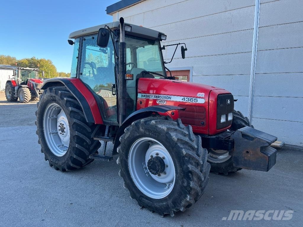Massey Ferguson 4365 Tractoren