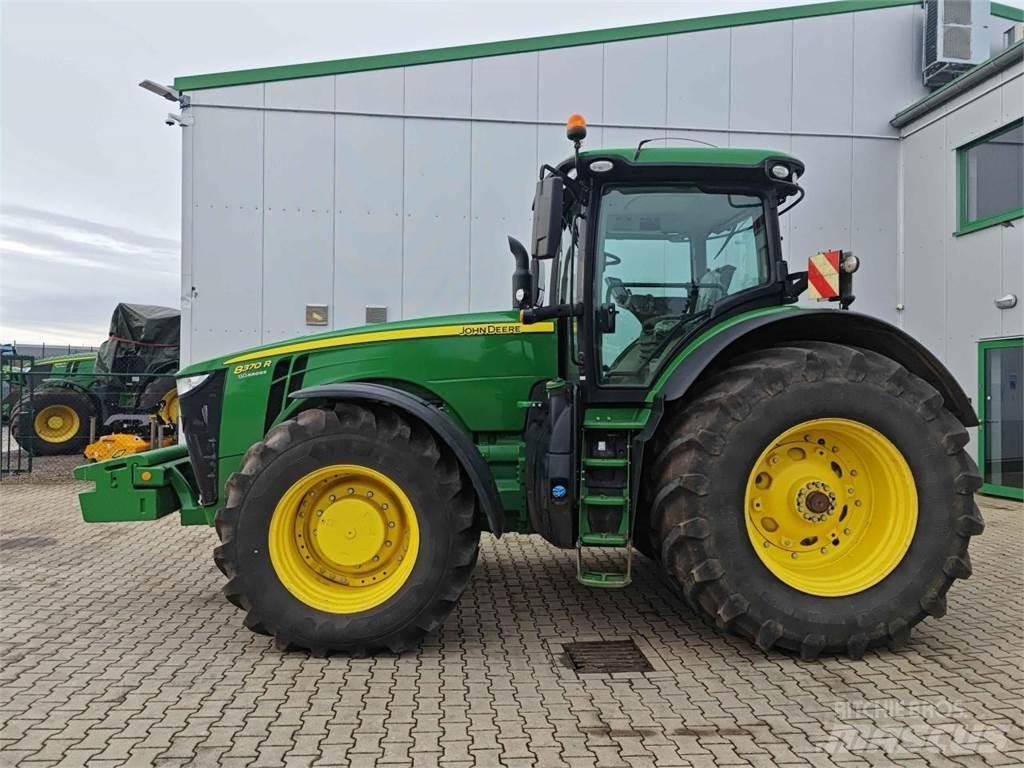 John Deere 8370R Tractoren