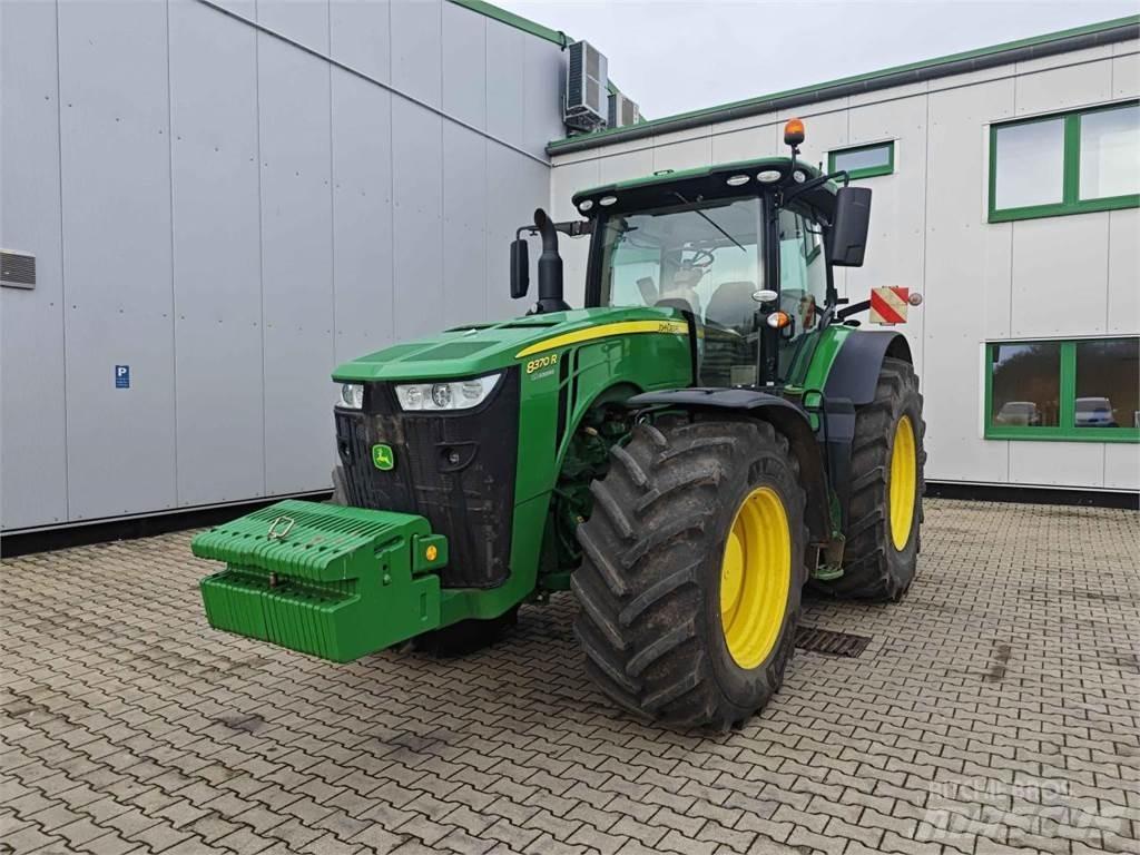 John Deere 8370R Tractoren