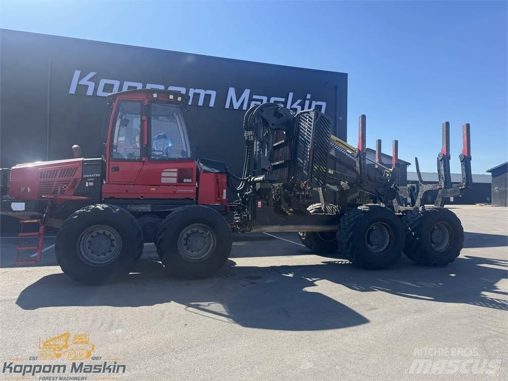 Komatsu 895 Uitrijwagens