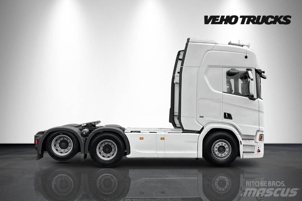Scania R580 6X2 NB Trekkers