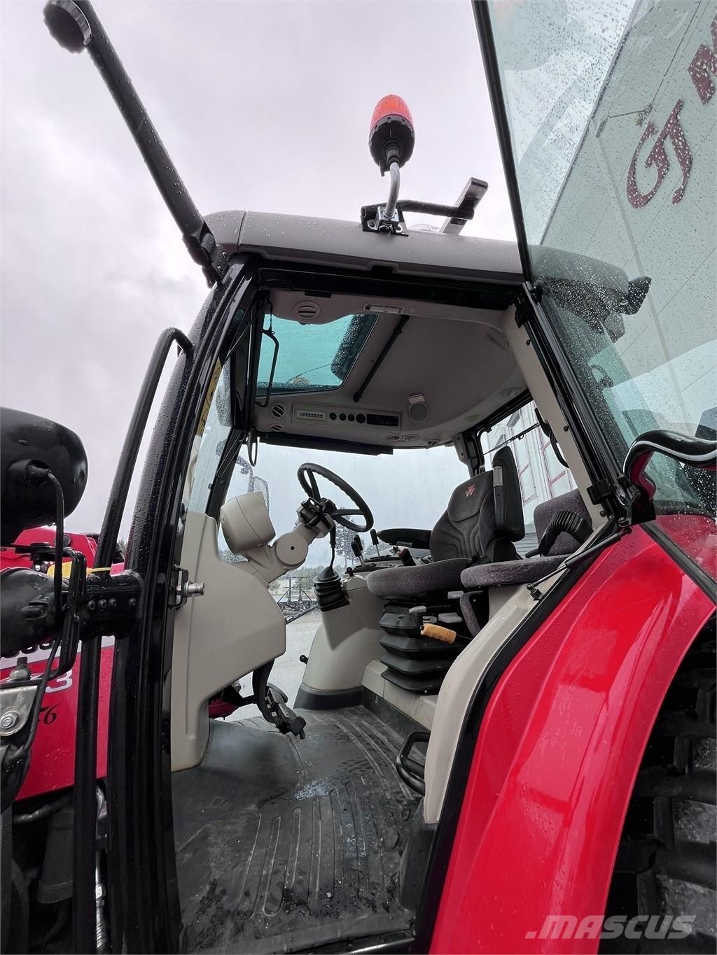 Massey Ferguson 5613 Tractoren