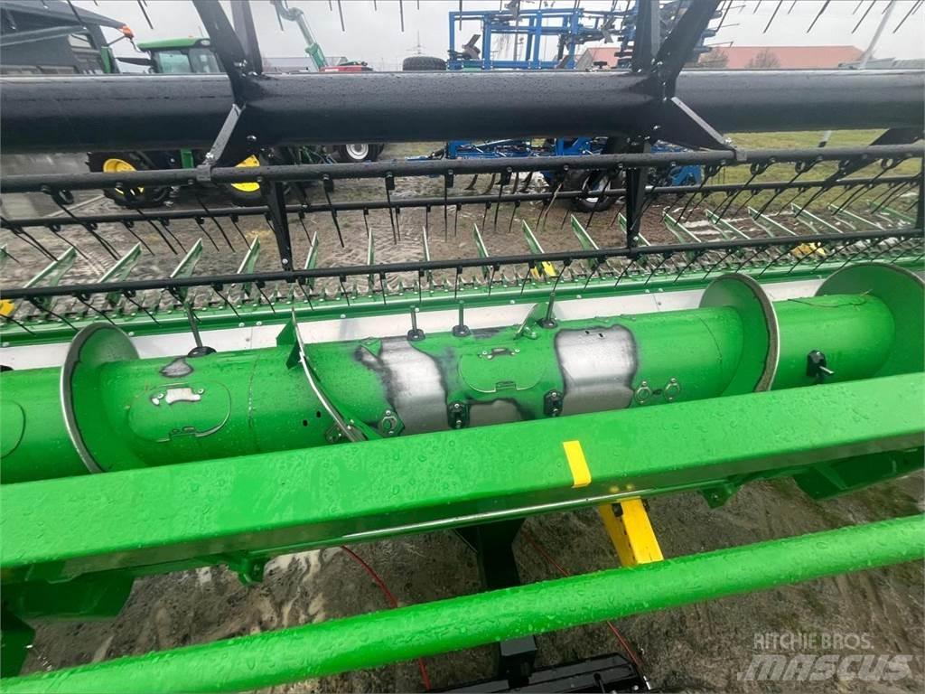 John Deere 625R Accessoires voor maaidorsmachines