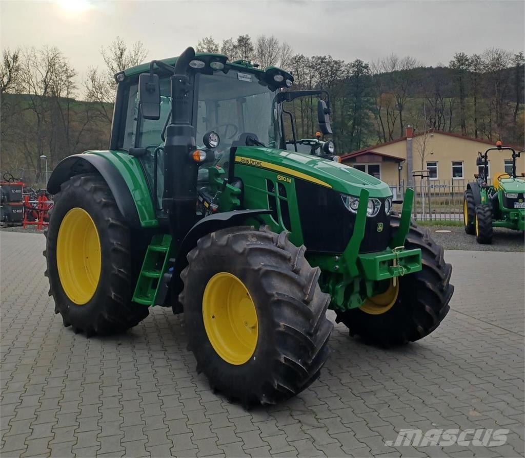 John Deere 6110M Tractoren