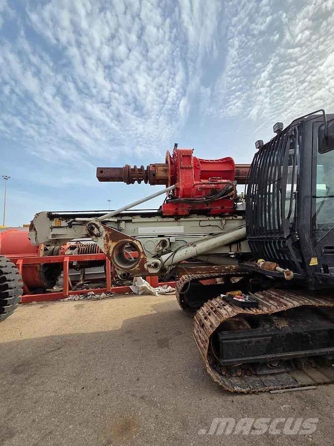 Comacchio CH450 Surface drill rigs