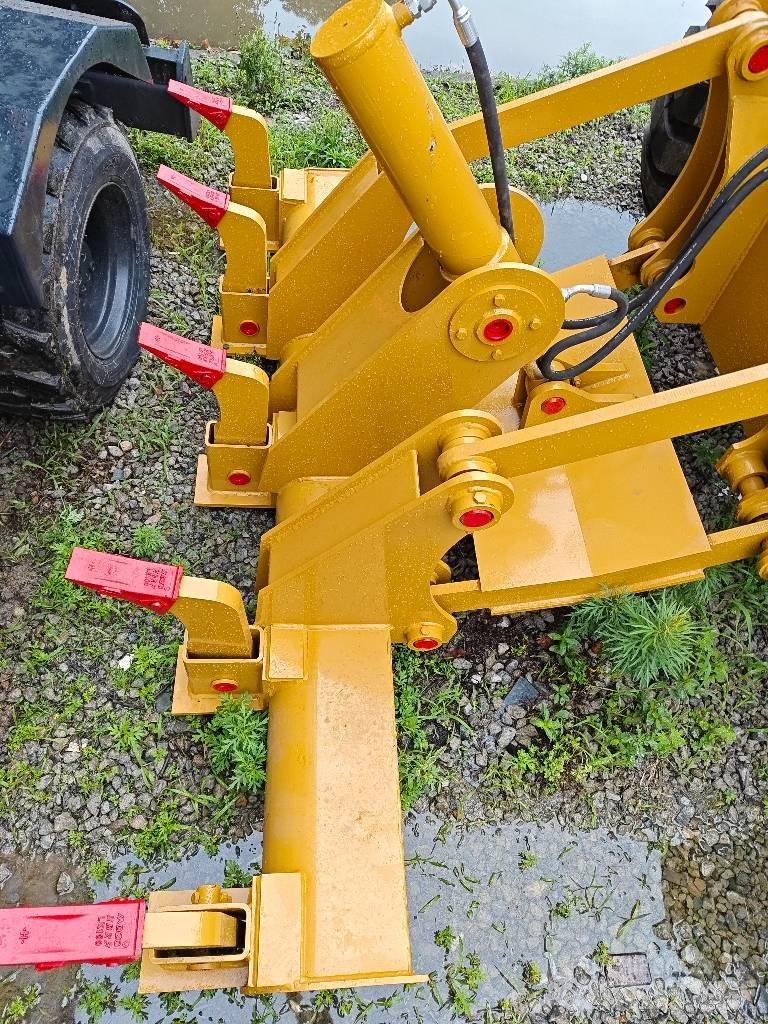 CAT 12 G Graders