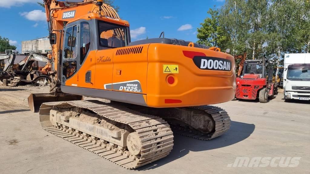 Doosan DX 225 Rupsgraafmachines