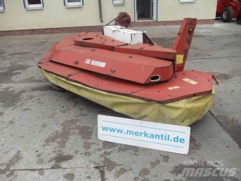  Mezög M 1020 Gemonteerde en gesleepte maaiers