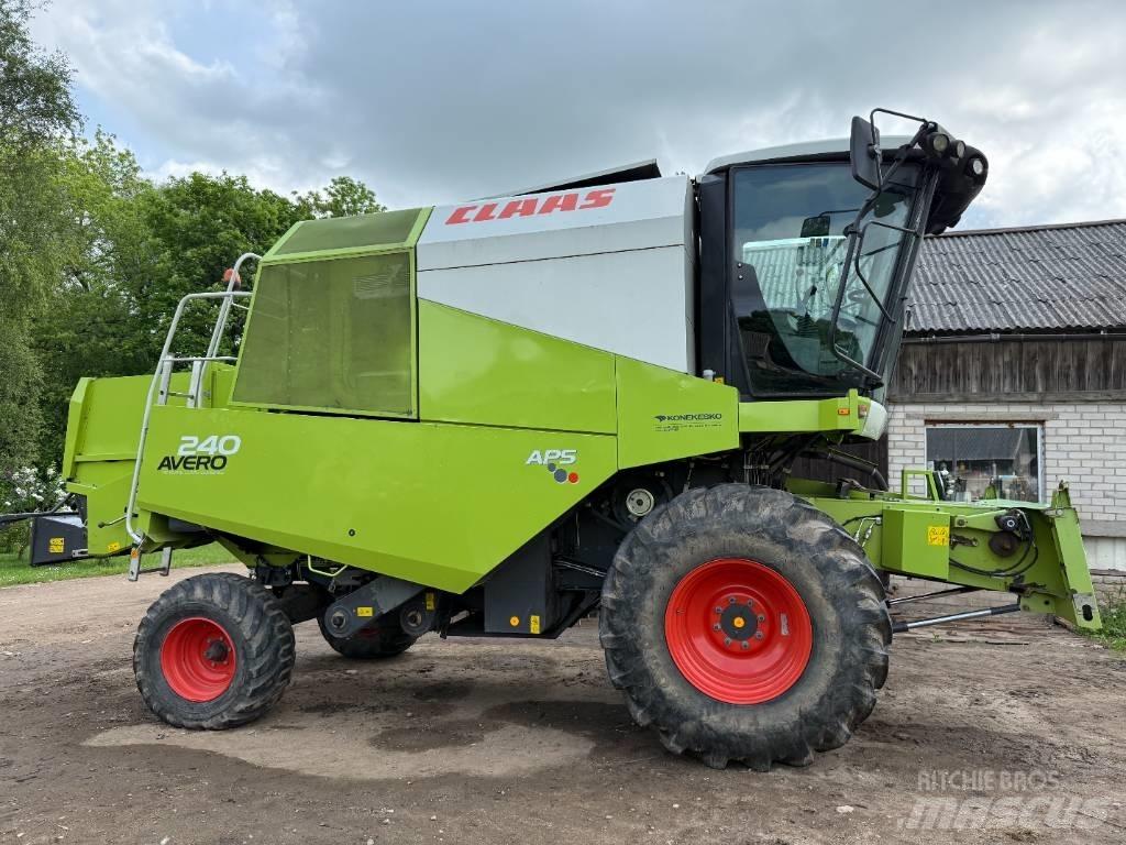 CLAAS Avero 240 Maaidorsmachines