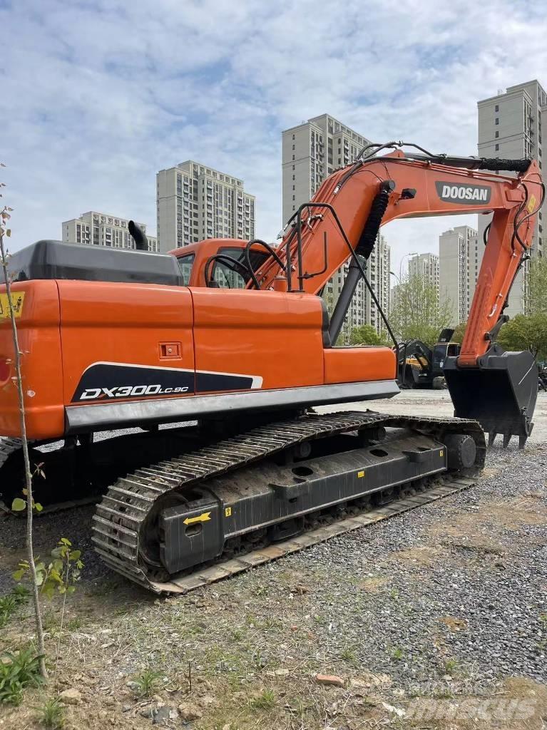 Doosan DX 300 LC Rupsgraafmachines